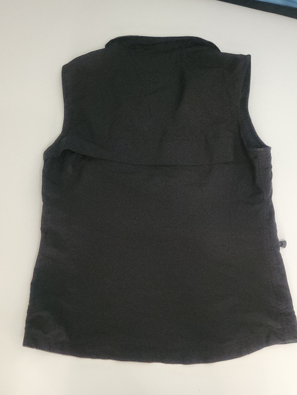 Scottevest Women's Black RFID Travel Vest - Sleek Zip Front - Picture 3 of 16
